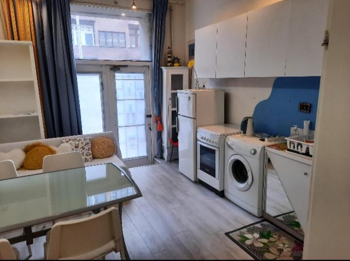 Apartment Youth Vita ซาเกร็บ ภายนอก รูปภาพ